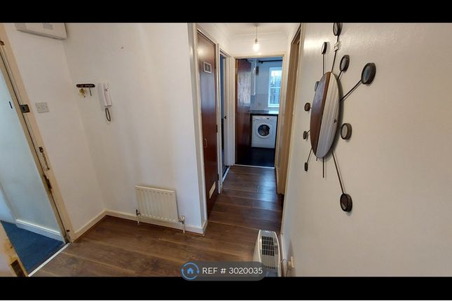 Lowden Road, Southall photo 5