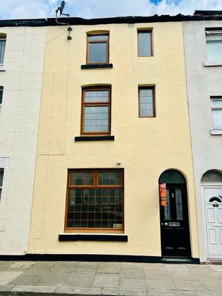 5-bed terraced on 32, Hill Street, Blackpool, £85,000