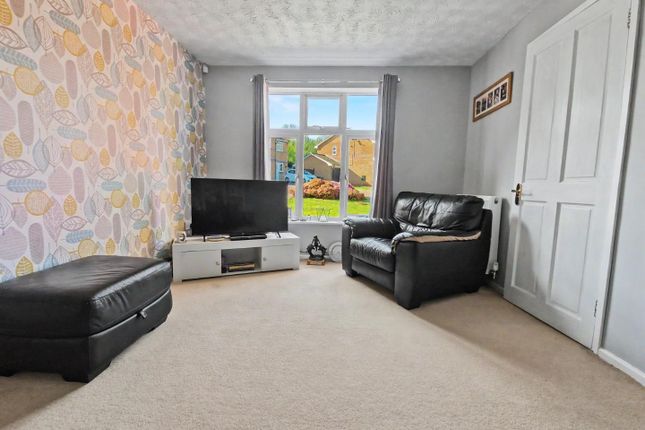 4, Grendon Drive, Rugby photo 3