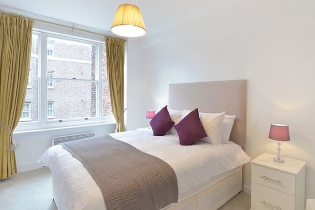 Flat 47, 39 Hill Street, Mayfair, London photo 2