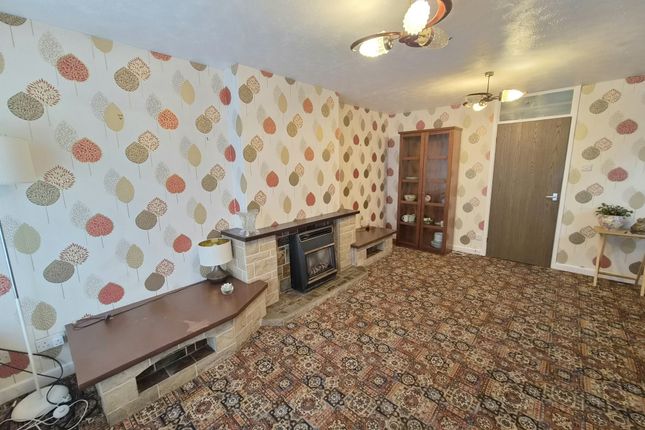 19, The Covert, Cleveleys photo 3
