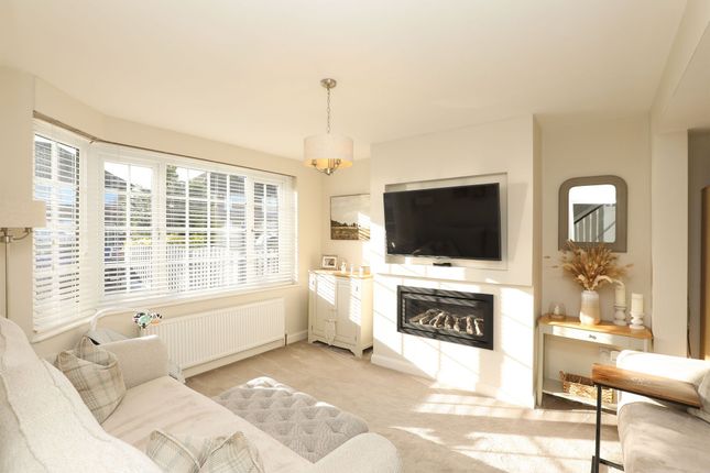 28 Hollys House Road, Rotherham photo 4
