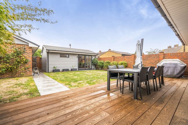 79, Southdown Road, Surrey photo 4