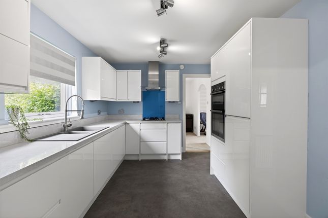 47, Hagg Crescent, Johnstone photo 4