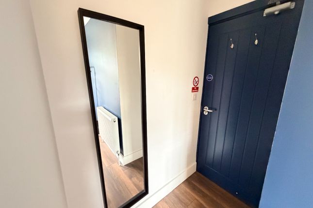 RM 4, 235 Crawley Green Road, Bedfordshire photo 4