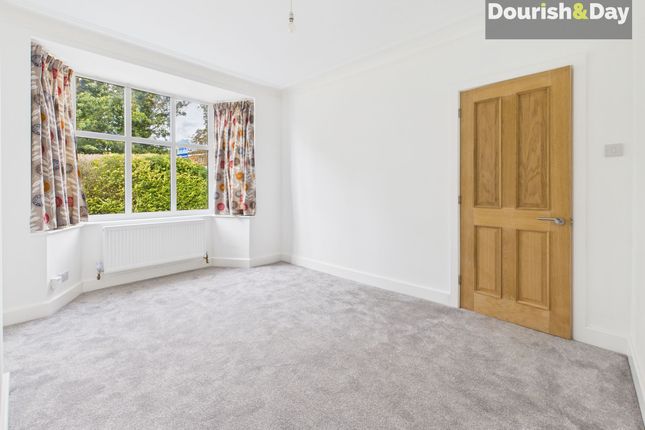 126 Weston Road, Stafford photo 3