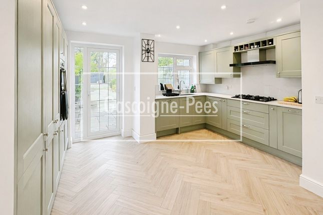 2-bed house on 24, NEW MALDEN, £2,450/mo