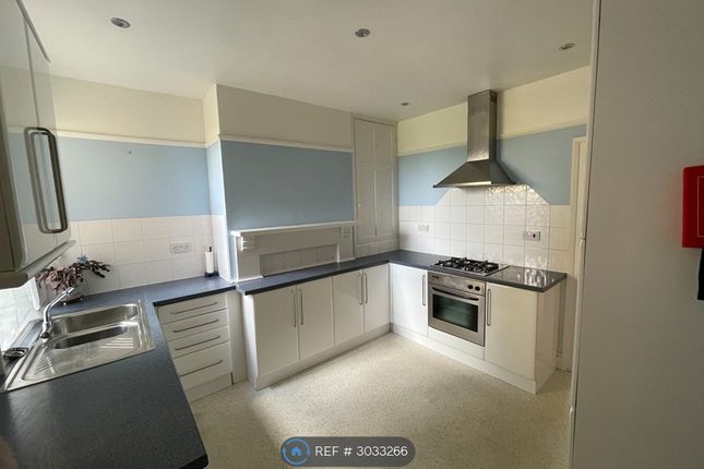 Flat, Curzon Road, Maidstone photo 3