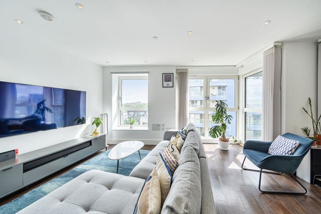 Flat 103, 7 Queensland Road, London photo 4