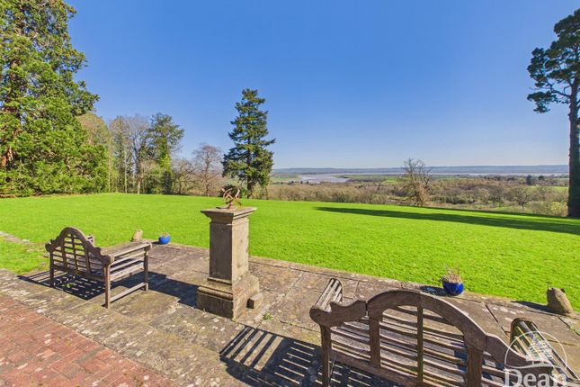 Flat, 8, The Haie, Newnham photo 2
