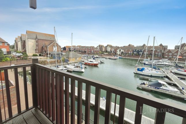 14, Canary Quay, Sovereign Harbour South photo 2