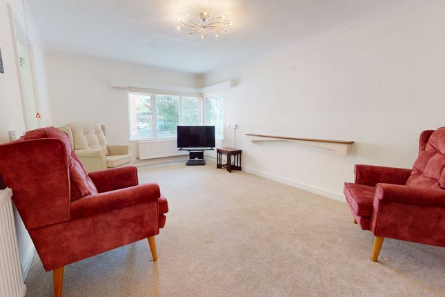 12, Guardian Court, Charlton Kings, Cheltenham photo 2