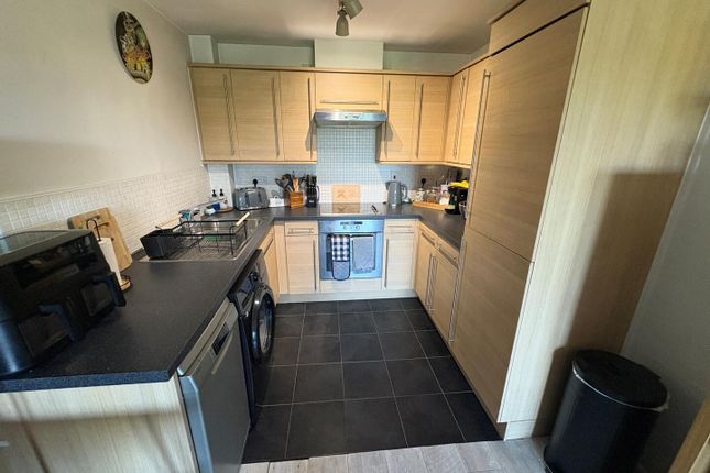 33, Hobby Way, Cannock photo 4