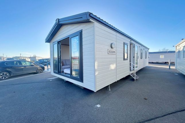 Nr Clacton-on-Sea photo 2