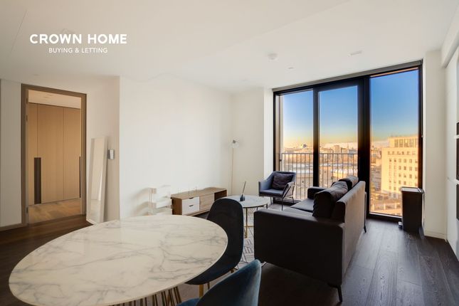 Flat for sale in Casson Square, South Bank