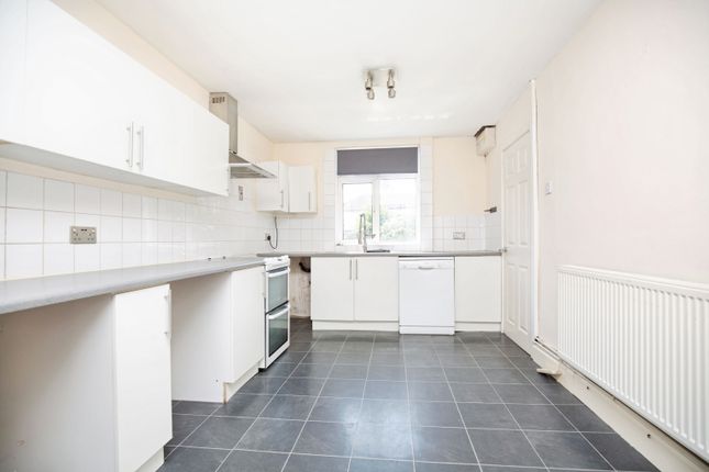 43, Bank Road, Atherstone photo 2