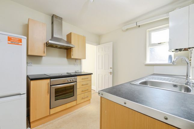 76, Craven Avenue, Devon photo 2