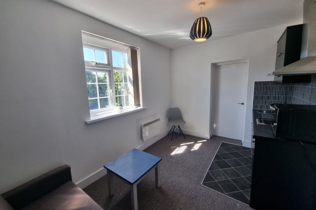 Flat to rent in Wilbraham Road, Fallowfield, Manchester