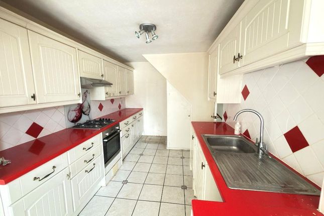 22, Culworth Close, Caddington photo 4