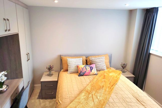 Apt 4A Vertex, Grange Road, Middlesbrough photo 5