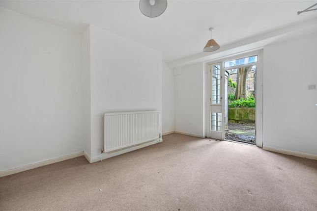 Property for sale in Applegarth Road, London