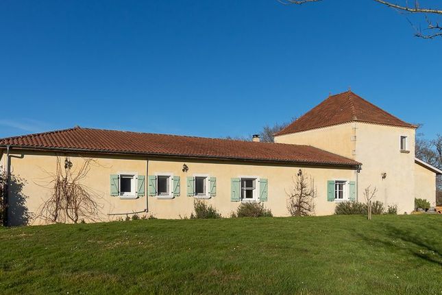Farmhouse for sale in Plaisance, Midi-Pyrenees, 32160, France