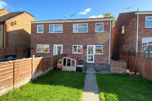 13, Rocher Close, Westbury photo 2