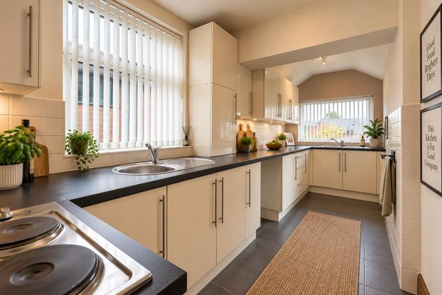 404, Ash Bank Road, Werrington Stoke-On-Trent photo 2