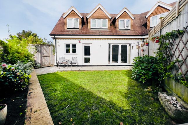Semi-detached house for sale in Hillingdon Avenue, Sevenoaks