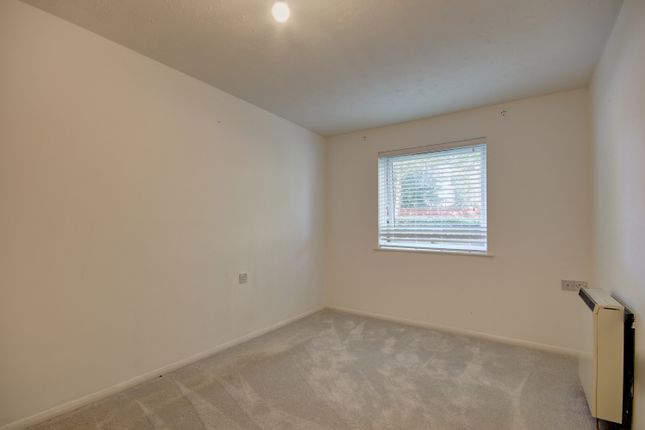 51 Beken Court, First Avenue, Watford photo 4