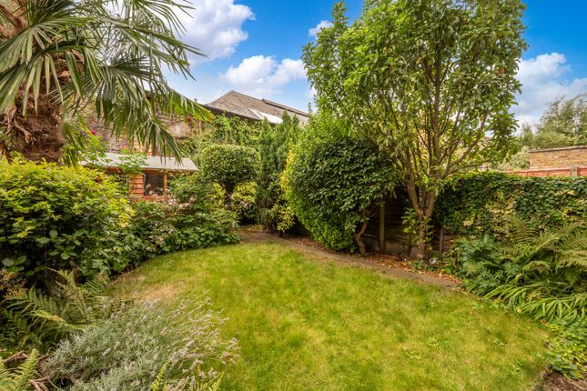 Heyford Avenue, London  photo 4