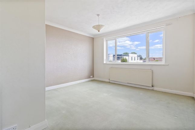 2A, Ocean Parade, Worthing photo 2