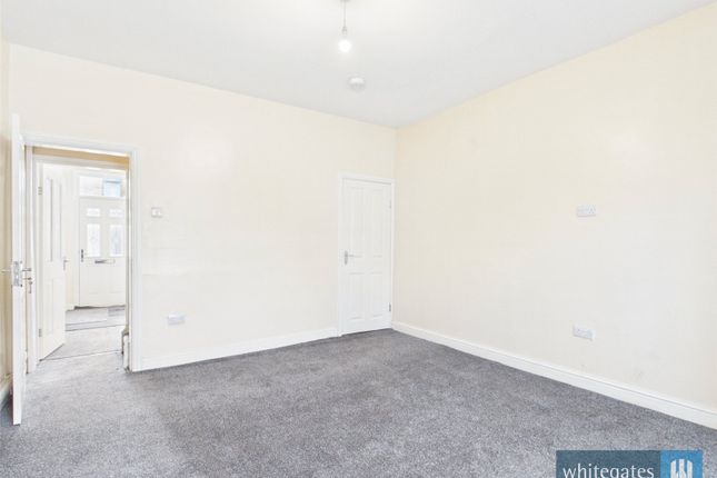48, Abingdon Street, West Yorkshire photo 3