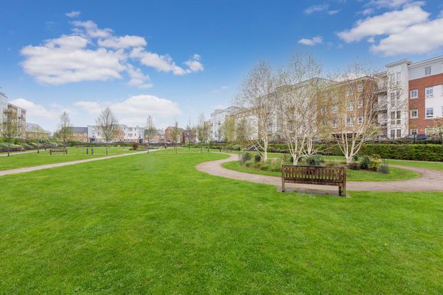 Flat for sale in Birch Place, Heron Way, Maidenhead