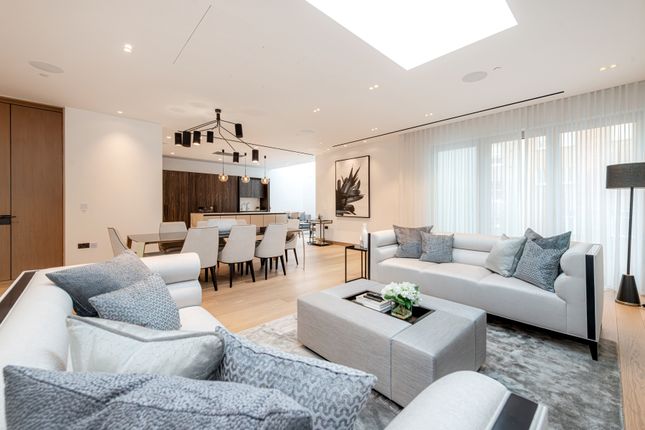 Thumbnail Town house for sale in Down Street Mews, London