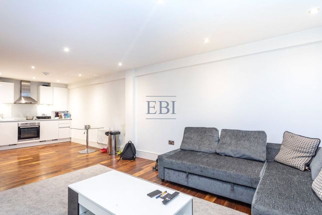 Flat 1, Comro Building, Limehouse photo 3