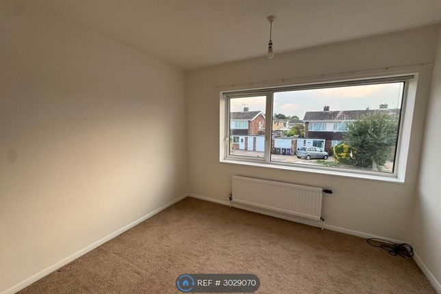 Poplar Drive, Royston photo 2