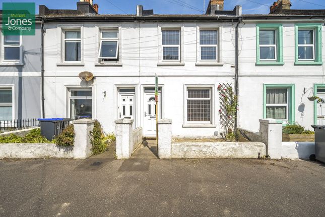 Terraced house to rent in Newland Road, Worthing, West Sussex