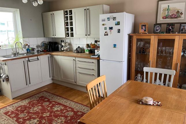 22, Wellfields Drive, Bridport photo 3