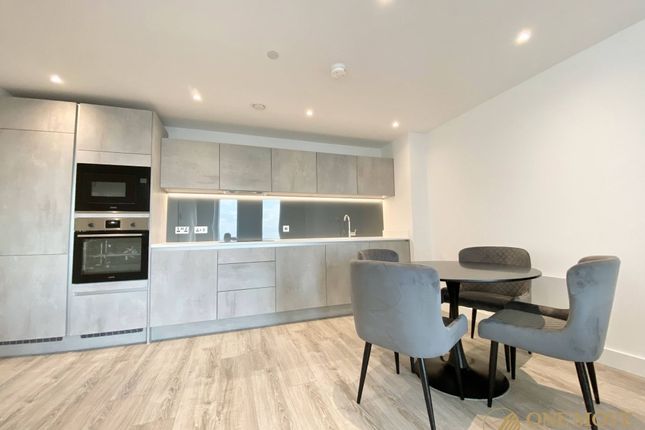 Flat to rent in The Blade, 15 Silvercroft Street