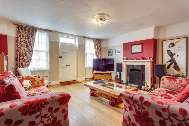 2, Braemar, White Waltham photo 2