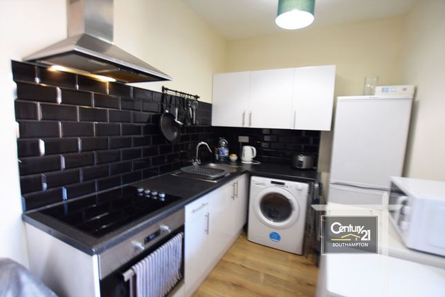 Flat 19,  32, Clifton Road, SOUTHAMPTON photo 3