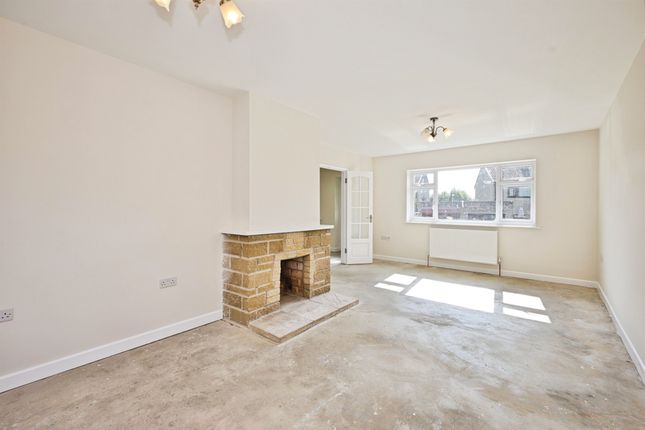19, Meadow View, Yeovil photo 4