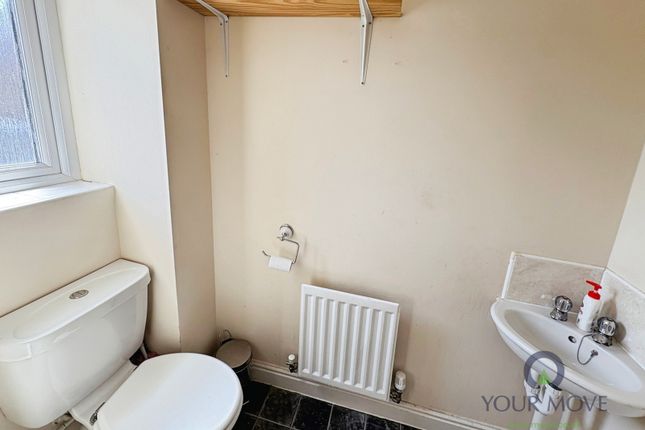 44, Poundlock Avenue, Staffordshire photo 3