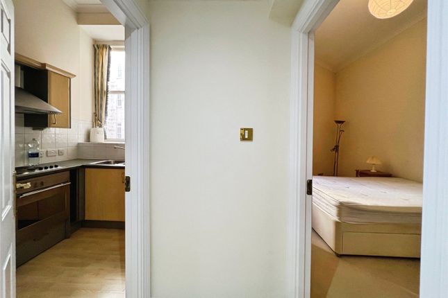 113 Imperial Apartments,, South Western House, Hampshire photo 4