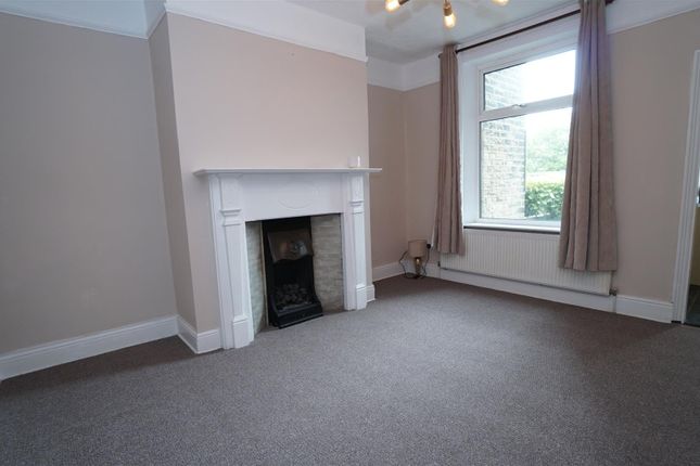 14, Hall Road, Bradford photo 4