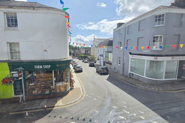 77,Flat 1, West Street, Tavistock photo 2