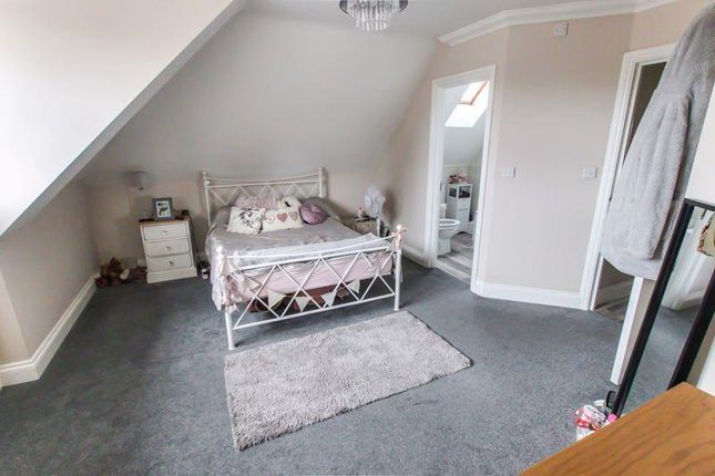 Flat 4 Bank House, Shore Road, Warsash, Southampton photo 4