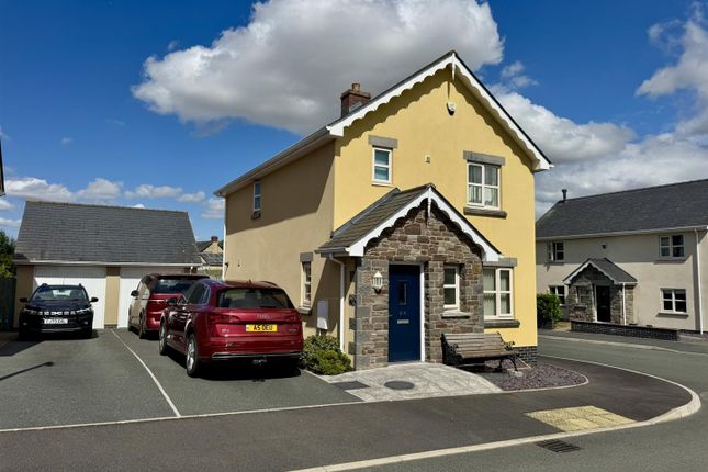 3-bed house on 24, Court Meadow, Brecon, £310,000