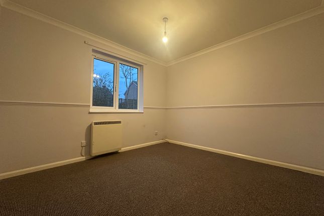 3, Bronte Court, Hull photo 4